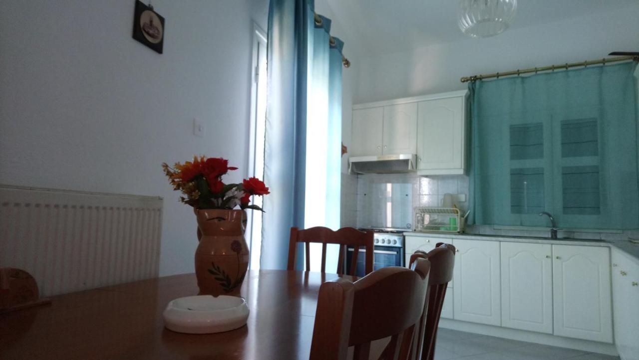Vacation House In Stroggili Agios Ioannis Peristerion Extérieur photo